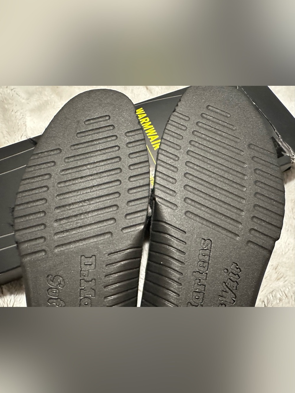 Dr Martens Warm Wair Insoles Fur Lined Enhanced Insulation - Picture 10 of 10